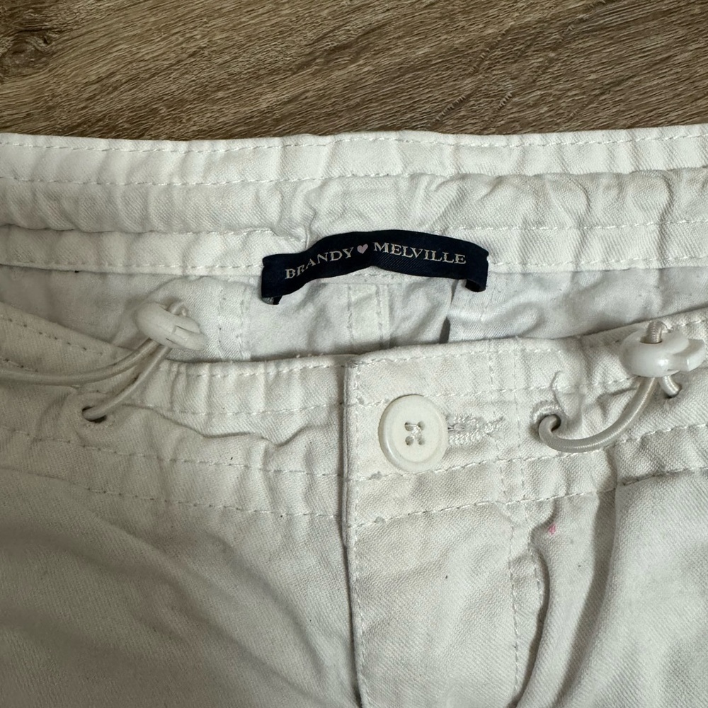 Brandy Melville - Jemma White Cargo Pants (size s)